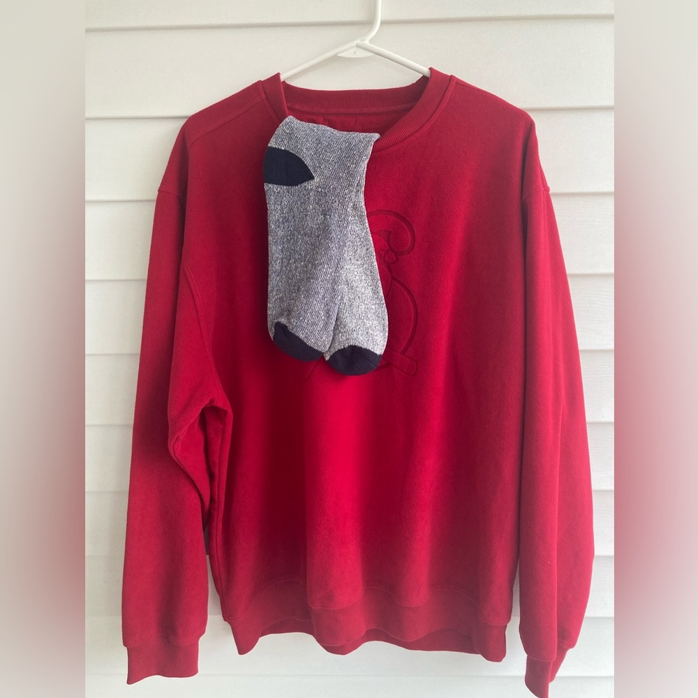 Cardinals Sweatshirt Men Size XL Red/New Free pair of lounge sock